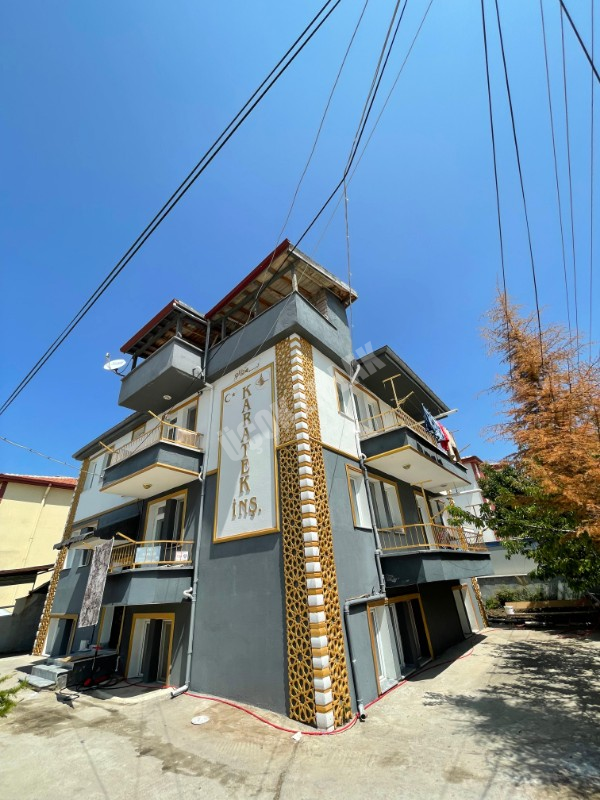 AFYON ÜÇOK EMLAKTAN FATİH MAH SATILIK 3 KATLI BİNA