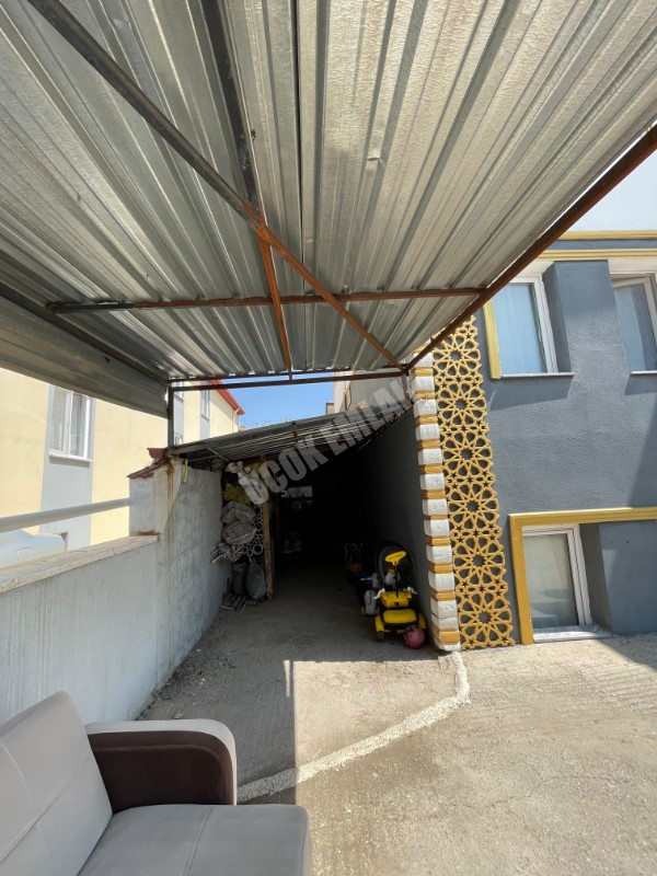 AFYON ÜÇOK EMLAKTAN FATİH MAH SATILIK 3 KATLI BİNA