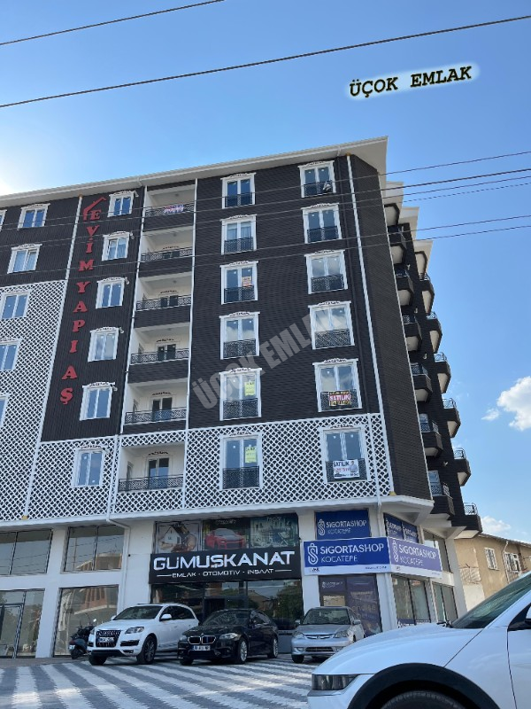 AFYON ÜÇOK EMLAKTAN YENİCE MAH SATILIK SIFIR CADDE ÜSTÜ ARAKAT 3+1 DAİRE