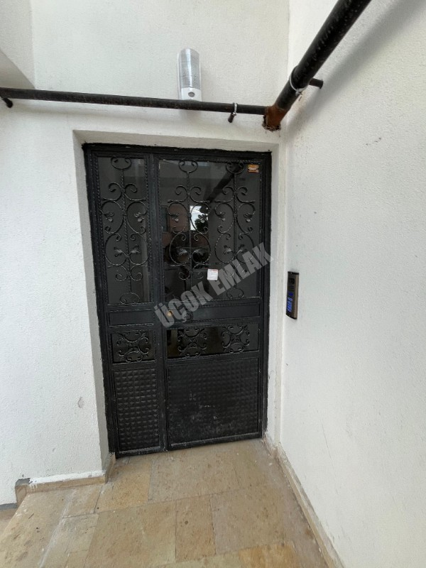 AFYON ÜÇOK EMLAKTAN YENİCE MAH SATILIK SIFIR CADDE ÜSTÜ ARAKAT 3+1 DAİRE