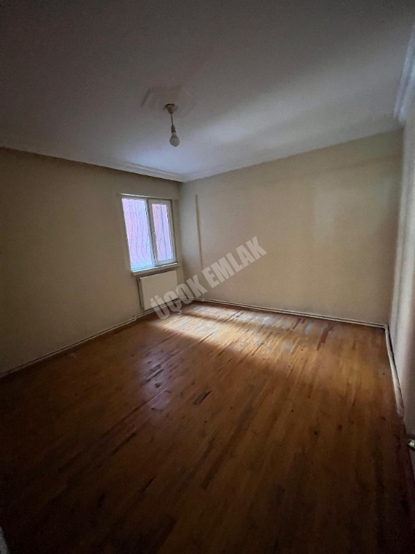 AFYON ÜÇOK EMLAKTAN ALİ İHSAN PAŞA MAH KİRALIK 3+1 TEMİZ BAKIMLI DAİRE
