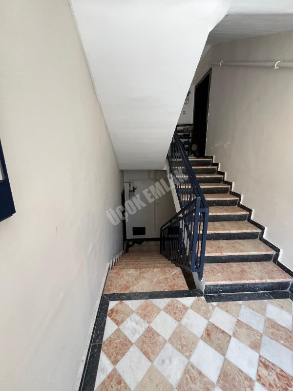 AFYON ÜÇOK EMLAKTAN ALİ İHSAN PAŞA MAH KİRALIK 3+1 TEMİZ BAKIMLI DAİRE