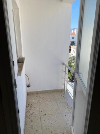 Lefkoşa Marmara Bölgesinde EŞYALI KİRALIK 3+1 DAİRE
