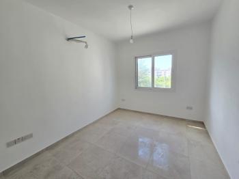 Girne Alsancak Bölgesinde Havuzlu SİTEDE SATILIK 1+1 DAİRE