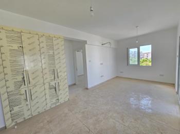 Girne Alsancak Bölgesinde Havuzlu SİTEDE SATILIK 1+1 DAİRE
