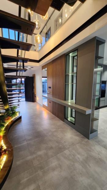 Girne Çatalköy Bölgesinde Satılık Yeni 4+1 Villa