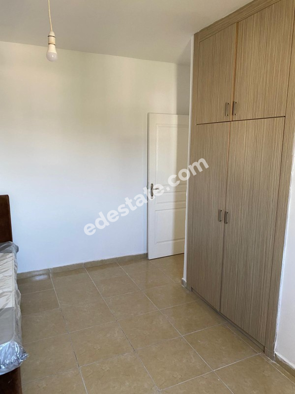 Lefkoşa Marmara Bölgesinde EŞYALI KİRALIK 3+1 DAİRE