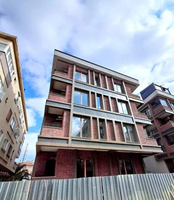 KÜÇÜKYALI'DA MARMARAY VE METRO'YA YAKIN SIFIR 2+1 SATILIK DAİRE