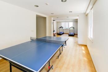 Ümraniye Tepeüstü Mh. Kiralık 3+1 Lüks Site Dairesi Metroya Çok Yakın( Boş Hemen Taşın)