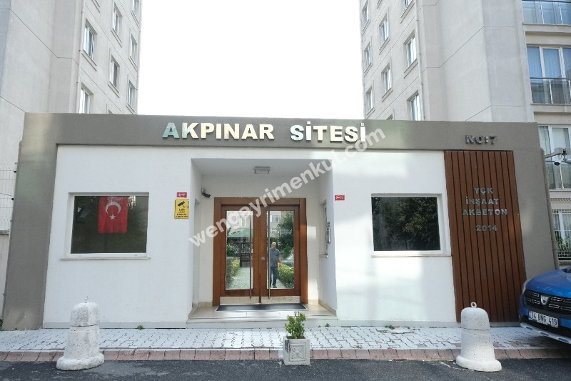 Ümraniye Tepeüstü Mh. Kiralık 3+1 Lüks Site Dairesi Metroya Çok Yakın( Boş Hemen Taşın)