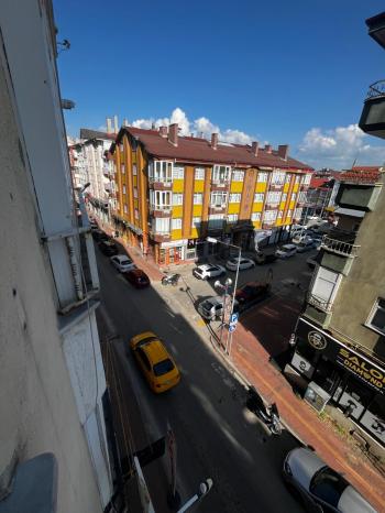 SEVİLLER MAH. ÜST CADDEDE SATILIK 3+1 DAİRE