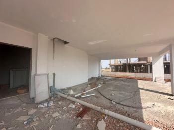 MAĞUSA MERKEZDE  YENİ SIFIR SATILIK  DAİRE 