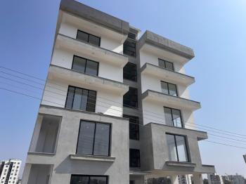 MAĞUSA MERKEZDE  YENİ SIFIR SATILIK  DAİRE 