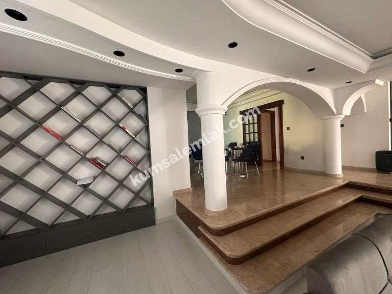 LEFKOŞA DUMLUPINAR BÖLGESİNDE SATILIK FUL EŞYALI TÜRK MALI DAİRE 
