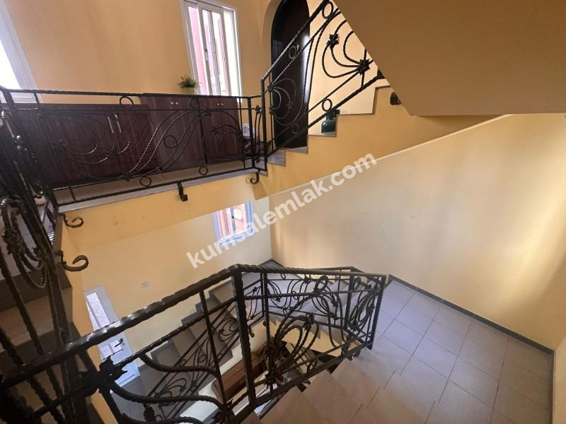 LEFKOŞA DUMLUPINAR BÖLGESİNDE SATILIK FUL EŞYALI TÜRK MALI DAİRE 