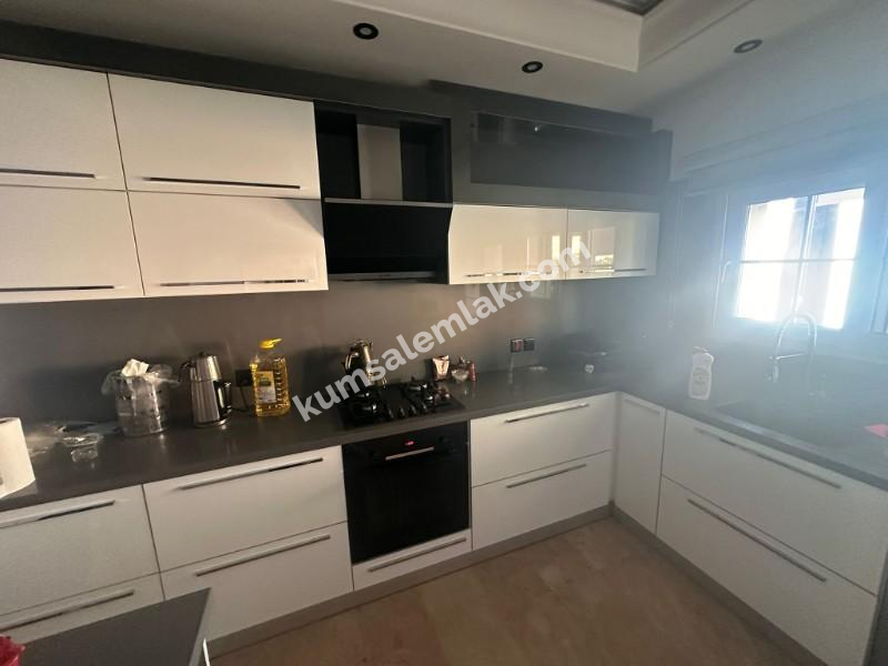 LEFKOŞA DUMLUPINAR BÖLGESİNDE SATILIK FUL EŞYALI TÜRK MALI DAİRE 