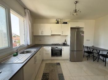 KKTC Girne Merkezde Satılık 2+1 Türk Tapulu daire