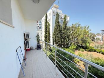 KKTC Girne Merkezde Satılık 2+1 Türk Tapulu daire