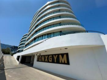 Kıbrıs Girne Merkez de Türk Tapulu Havuzlu Elit Sitede Lüks 2+1 Residence