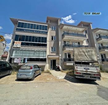 AFYON ÜÇOK EMLAKTAN MAREŞAL F ÇAKMAK MAH SATILIK 3+1 FIRSAT DAİRE