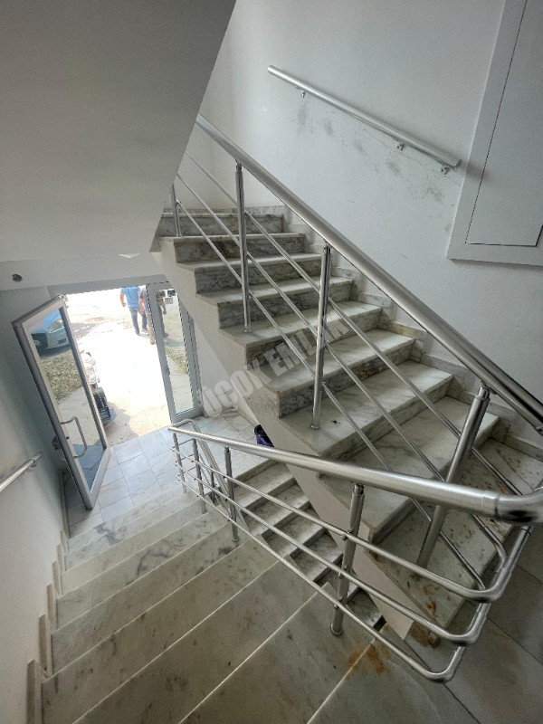 AFYON ÜÇOK EMLAKTAN MAREŞAL F ÇAKMAK MAH SATILIK 3+1 FIRSAT DAİRE