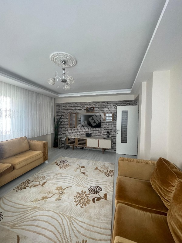 AFYON ÜÇOK EMLAKTAN MAREŞAL F ÇAKMAK MAH SATILIK 3+1 FIRSAT DAİRE