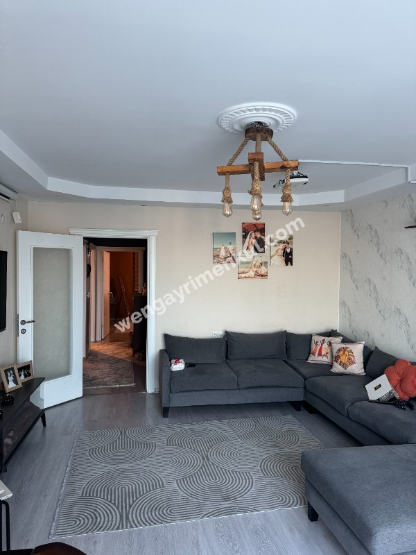BEYLİKDÜZÜ YAKUPLU’DA 2+1, BALKONLU, ÖNÜ AÇIK, METROBÜSE YAKIN DAİRE!