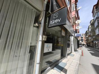GÜVENAY – ÇORUM MERKEZ ÇARŞI İÇİ (MEVLANA OTOPARKI YANI) – 60 m² SATILIK İŞ YERİ