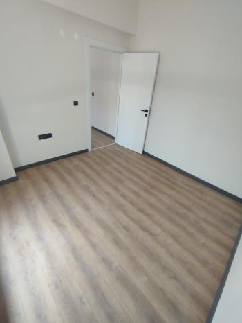 GÜVENAY - ÇORUM BAHÇELİEVLER C.TESİ PAZARI YANI 1+1 SIFIR SATILIK DAİRE 