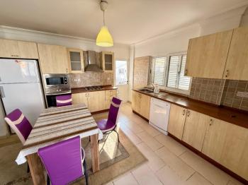 Girne Merkezde Öğrenciye Kiralık 3+1 Eşyalı Daire 