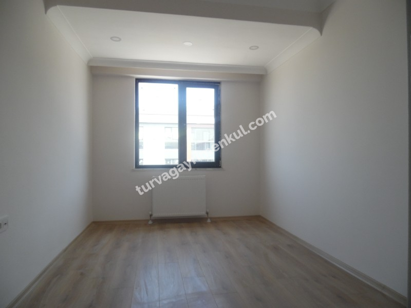 RESMİ KURUMLARA YAKIN 1+1 AMERİKAN MUTFAKLI DAİRE 