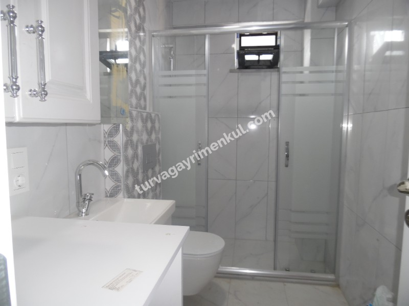 RESMİ KURUMLARA YAKIN 1+1 AMERİKAN MUTFAKLI DAİRE 