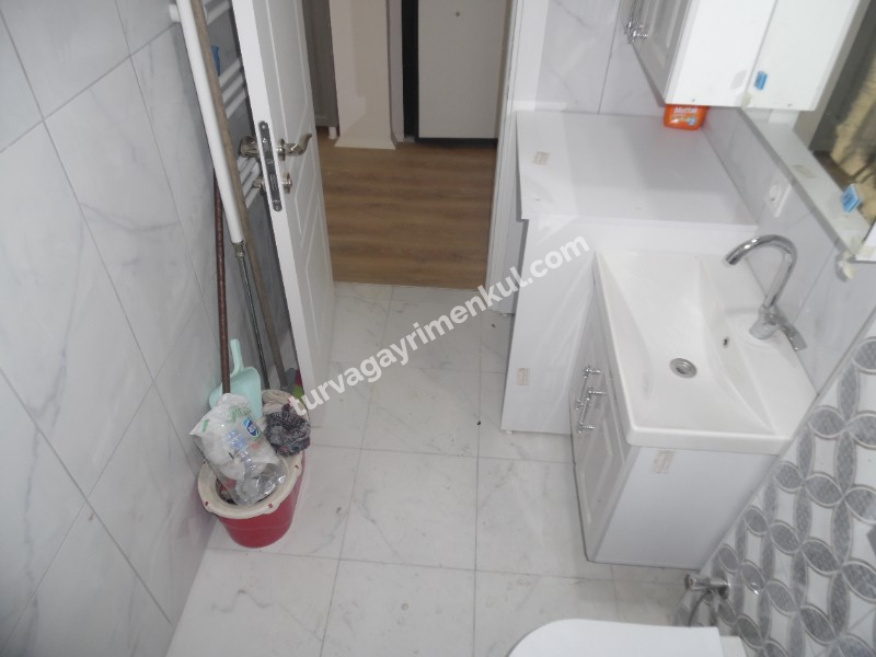 RESMİ KURUMLARA YAKIN 1+1 AMERİKAN MUTFAKLI DAİRE 