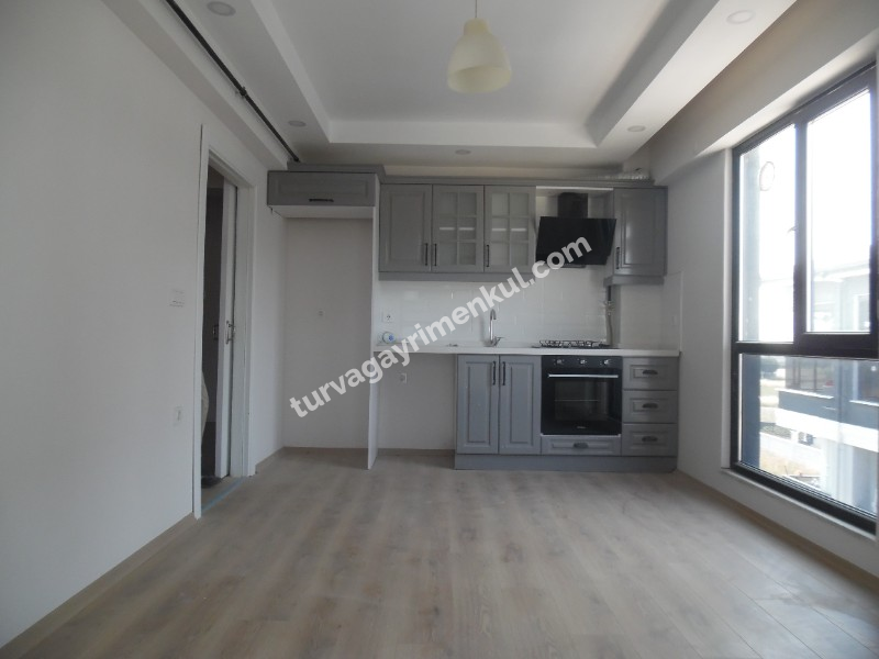 RESMİ KURUMLARA YAKIN 1+1 AMERİKAN MUTFAKLI DAİRE 