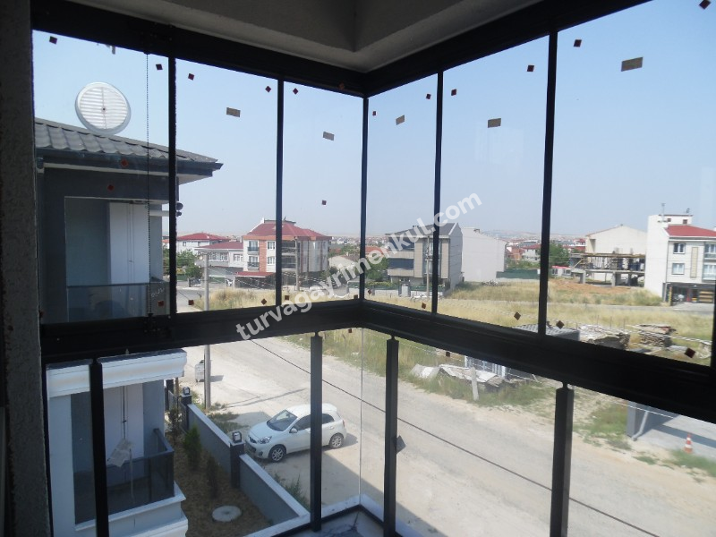 RESMİ KURUMLARA YAKIN 1+1 AMERİKAN MUTFAKLI DAİRE 