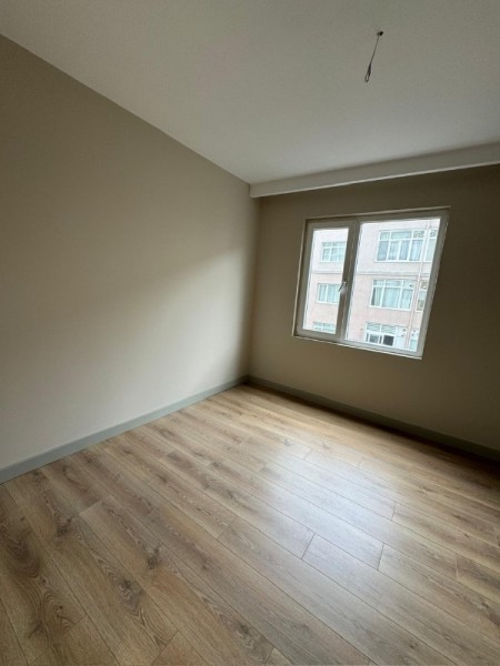 Siris Park Evleri'nde 4.Kat Geniş 2+1 | Net 90 m² | Çift Banyolu | Balkonlu