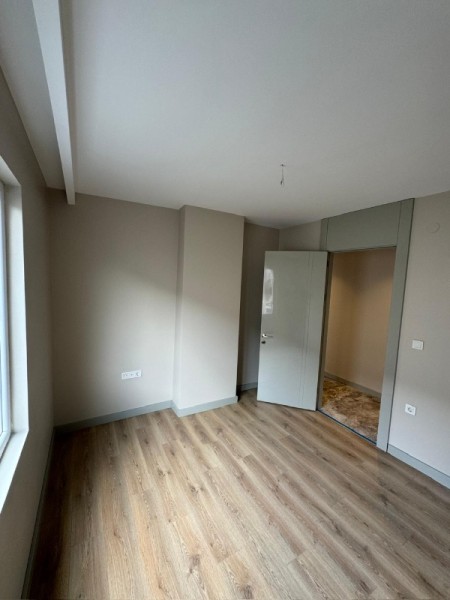 Siris Park Evleri'nde 4.Kat Geniş 2+1 | Net 90 m² | Çift Banyolu | Balkonlu