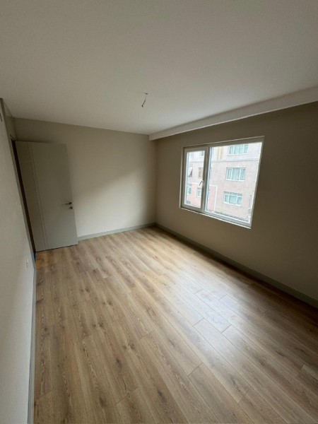 Siris Park Evleri'nde 4.Kat Geniş 2+1 | Net 90 m² | Çift Banyolu | Balkonlu