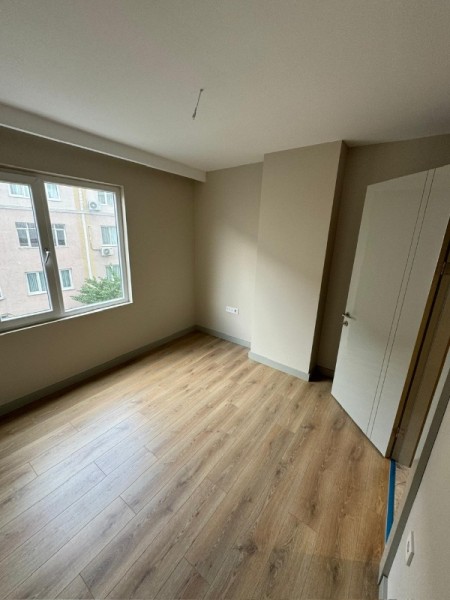 Siris Park Evleri'nde 4.Kat Geniş 2+1 | Net 90 m² | Çift Banyolu | Balkonlu