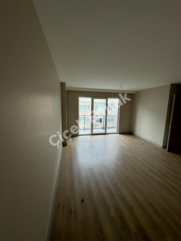 Siris Park Evleri'nde 4.Kat Geniş 2+1 | Net 90 m² | Çift Banyolu | Balkonlu