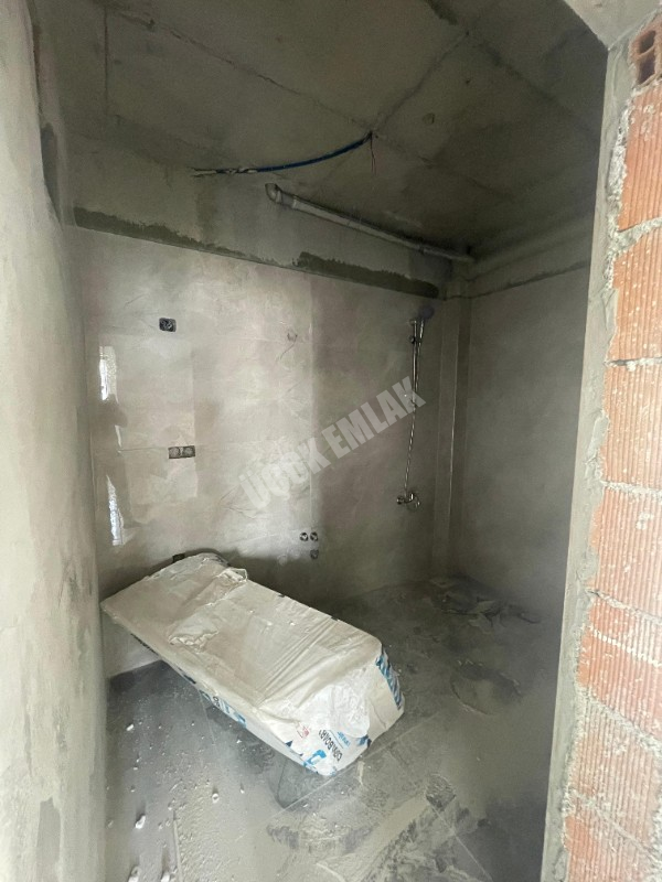 AFYON ÜÇOK EMLAKTAN MAREŞAL F ÇAKMAK MAH SATILIK 2+1 SIFIR ARAKAT DAİRE
