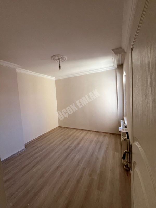 AFYON ÜÇOK EMLAKTAN DAİRECEP MAH KİRALIK MERKEZDE 2+1 DAİRE