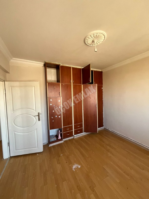 AFYON ÜÇOK EMLAKTAN DAİRECEP MAH KİRALIK MERKEZDE 2+1 DAİRE