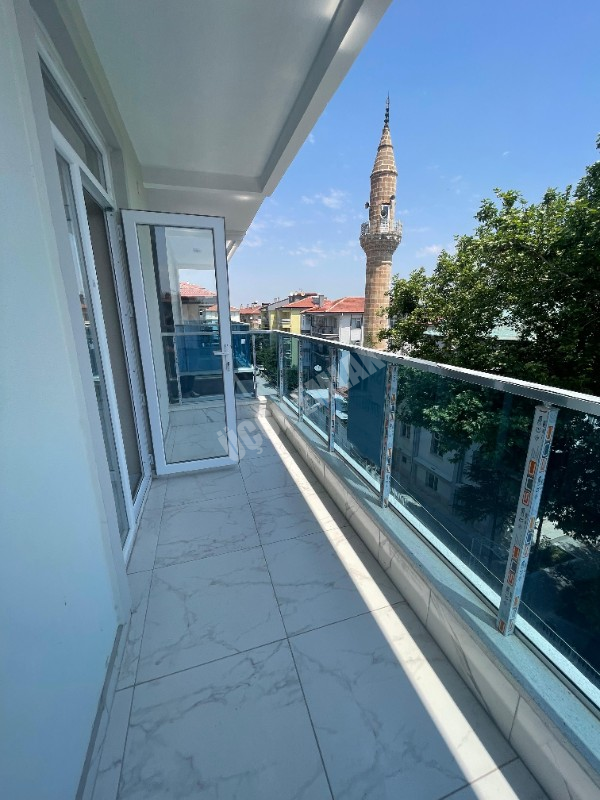 AFYON ÜÇOK EMLAKTAN İSTİKLAL MAH DA SATILIK SIFIR ULTRA LÜKS DAİRELER