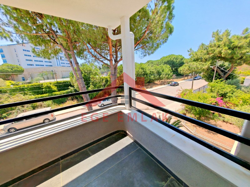 Denize Yakın Eşyalı Kiralık Daire