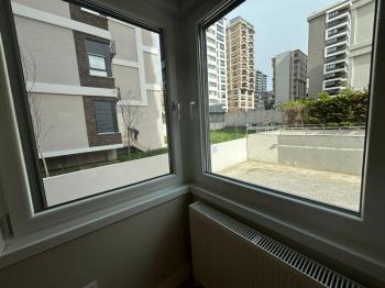 Noter Sokak Sahil Parseli içi yenilenmiş 4 yıllık 3+1