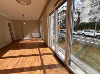 Noter Sokak Sahil Parseli içi yenilenmiş 4 yıllık 3+1