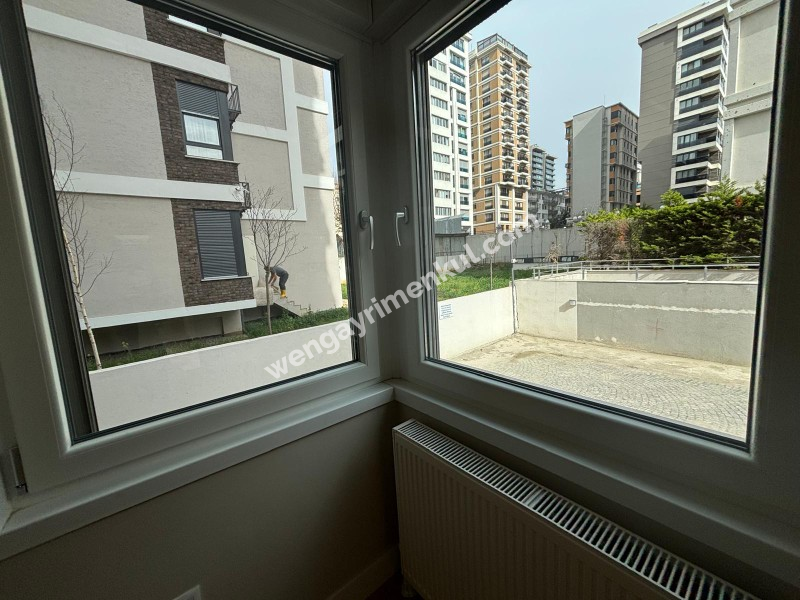Noter Sokak Sahil Parseli içi yenilenmiş 4 yıllık 3+1