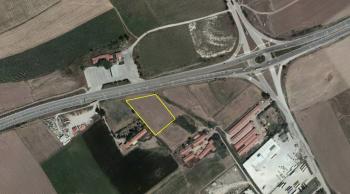 GÜVENAY–ÇORUM ANKARA YOLU ÜZERİNDE–SATILIK TİCARİ İMARLI ARSA