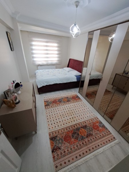 Yeşilpınar Cadde Üzeri 2+1 Balkonlu 1.Kat Satılık Daire